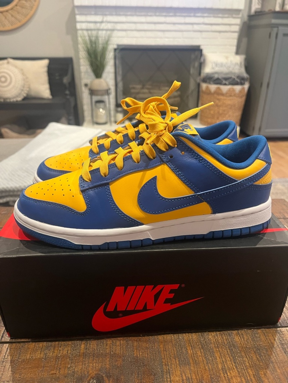Nike Dunk Low “UCLA” Sneakers size 7 - Picture 2 of 11